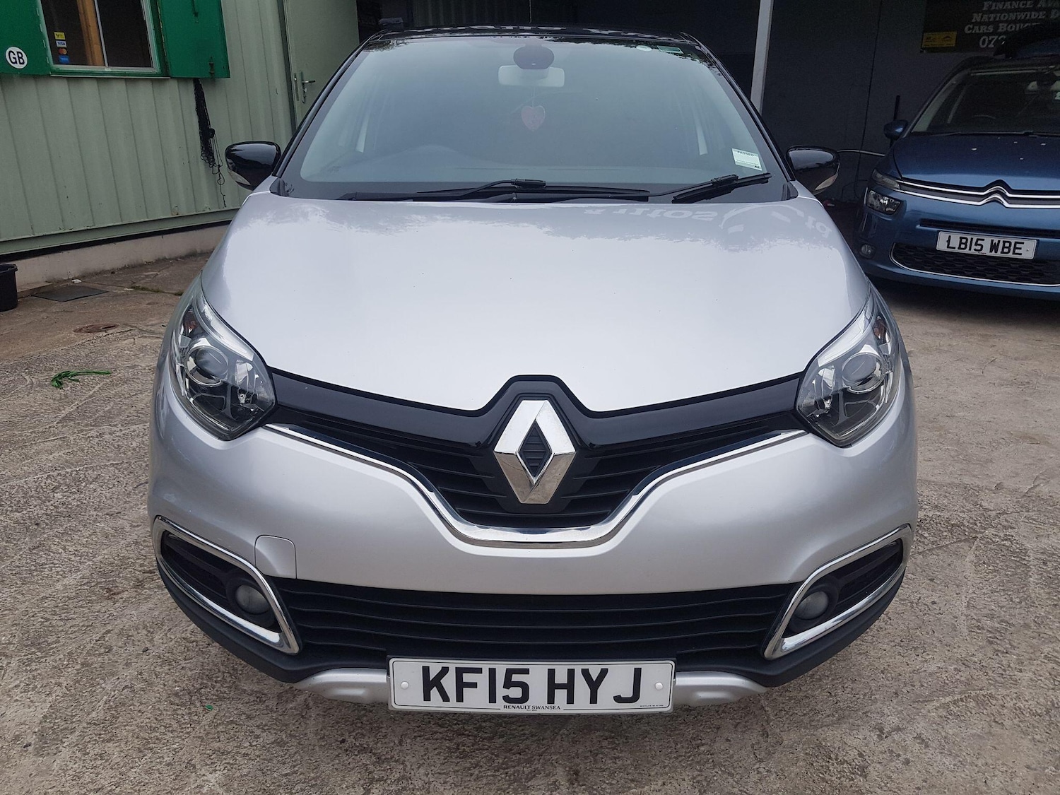 Used Renault Captur 2015 for sale - 76284208: Photo 4