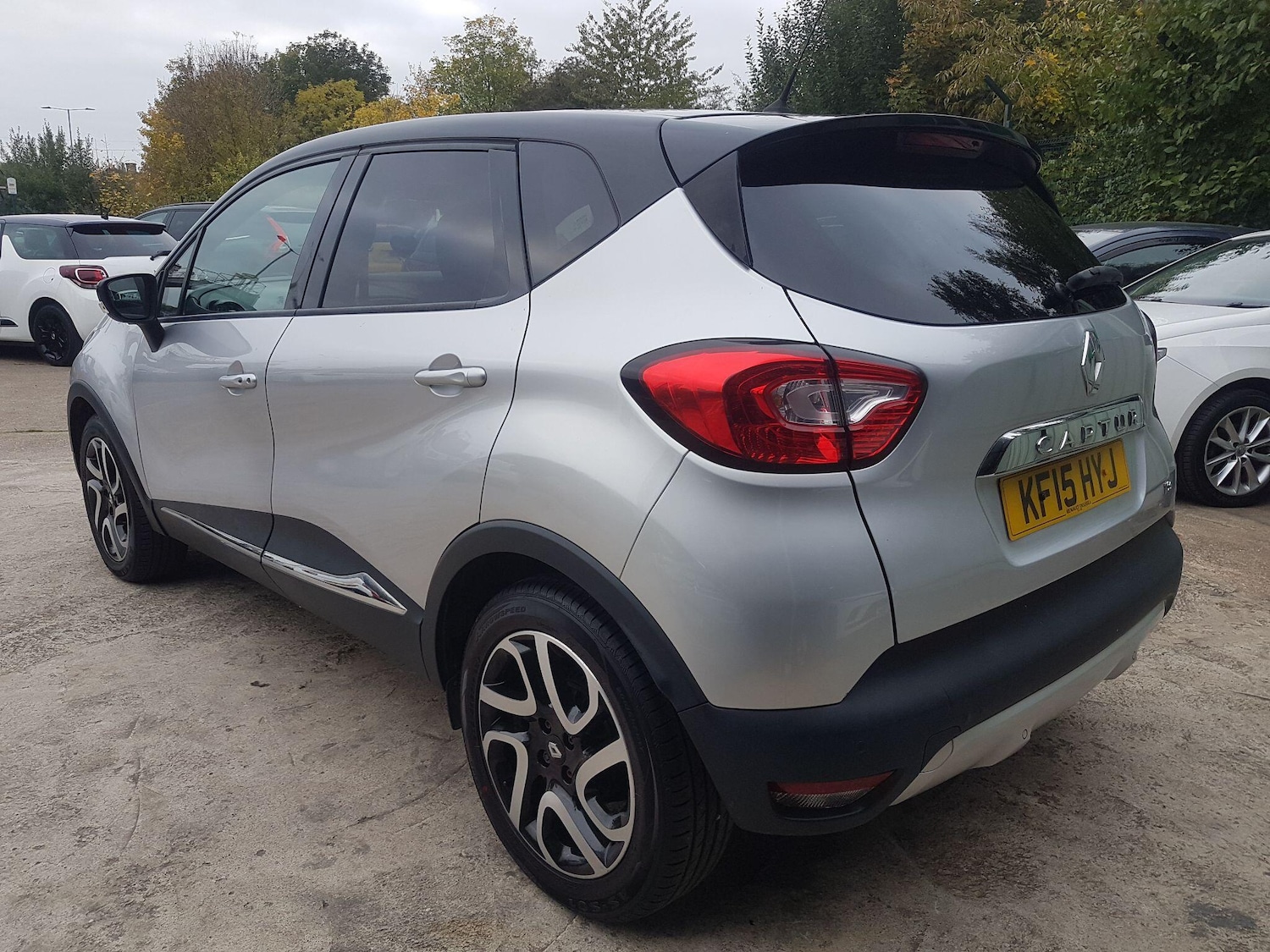 Used Renault Captur 2015 for sale - 76284208: Photo 6