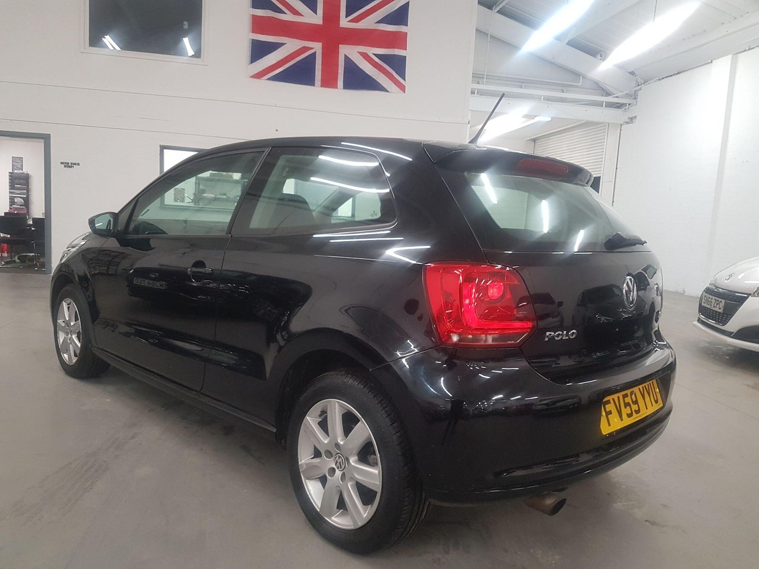 Used Volkswagen Polo 2010 for sale - 77067203: Photo 5