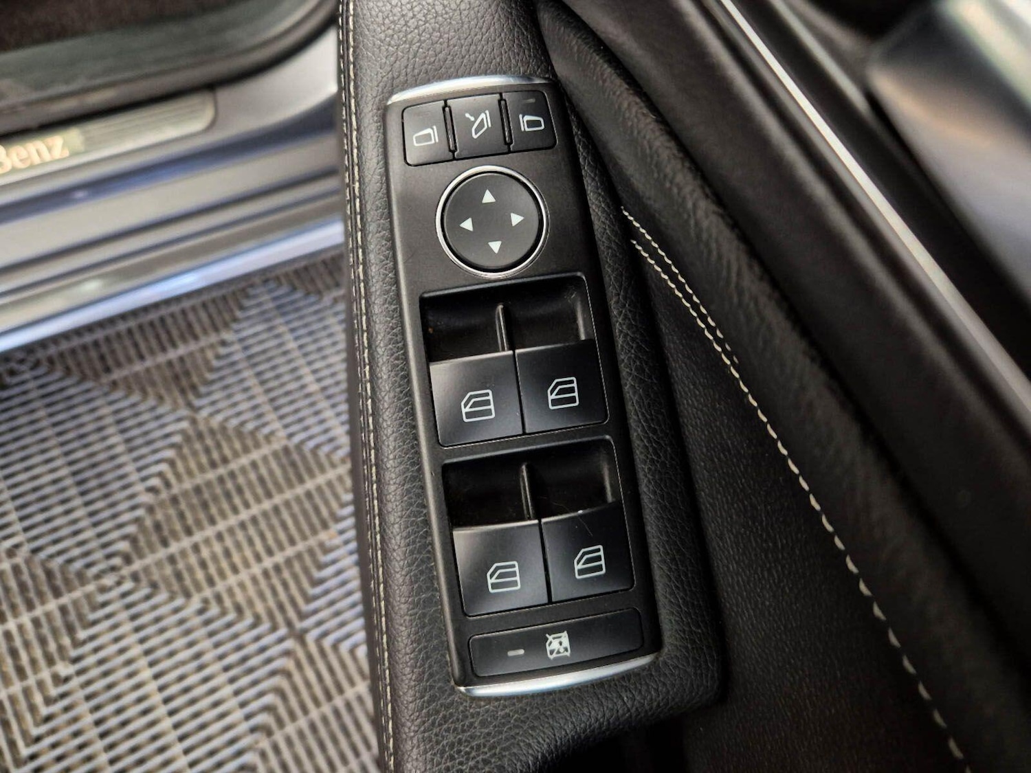 Used Mercedes-Benz CLA 2013 for sale - 78057925: Photo 35