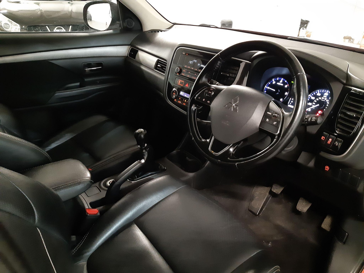 Used Mitsubishi Outlander 2016 for sale - 76632824: Photo 2