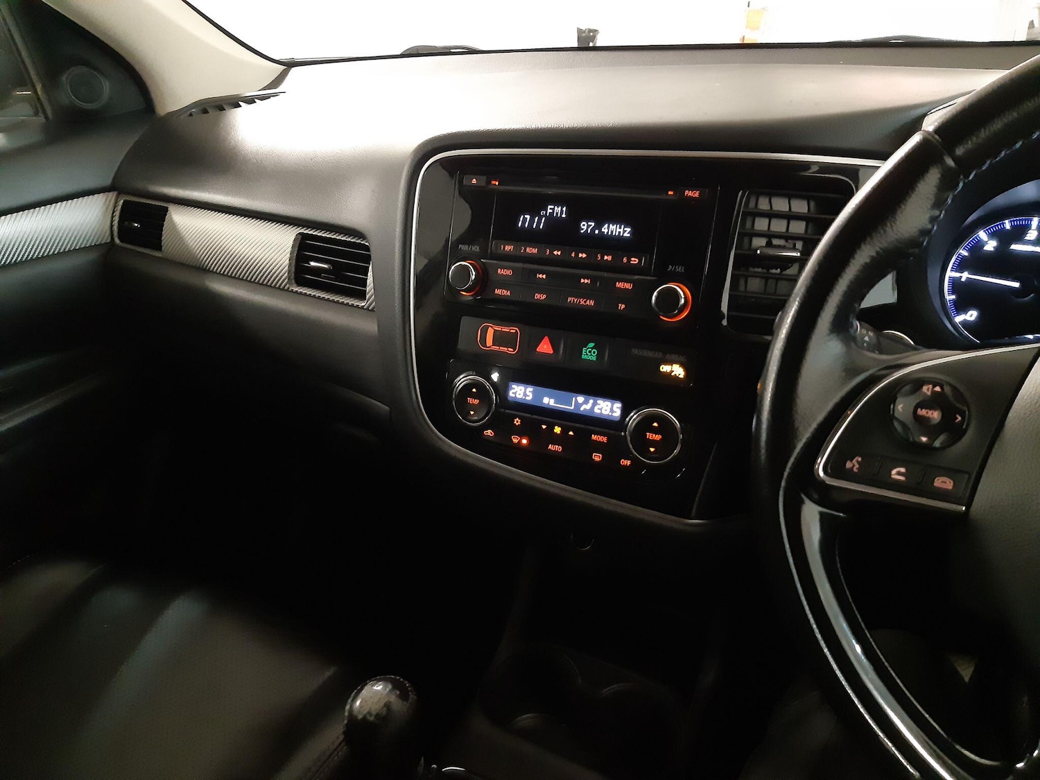 Used Mitsubishi Outlander 2016 for sale - 76632824: Photo 23