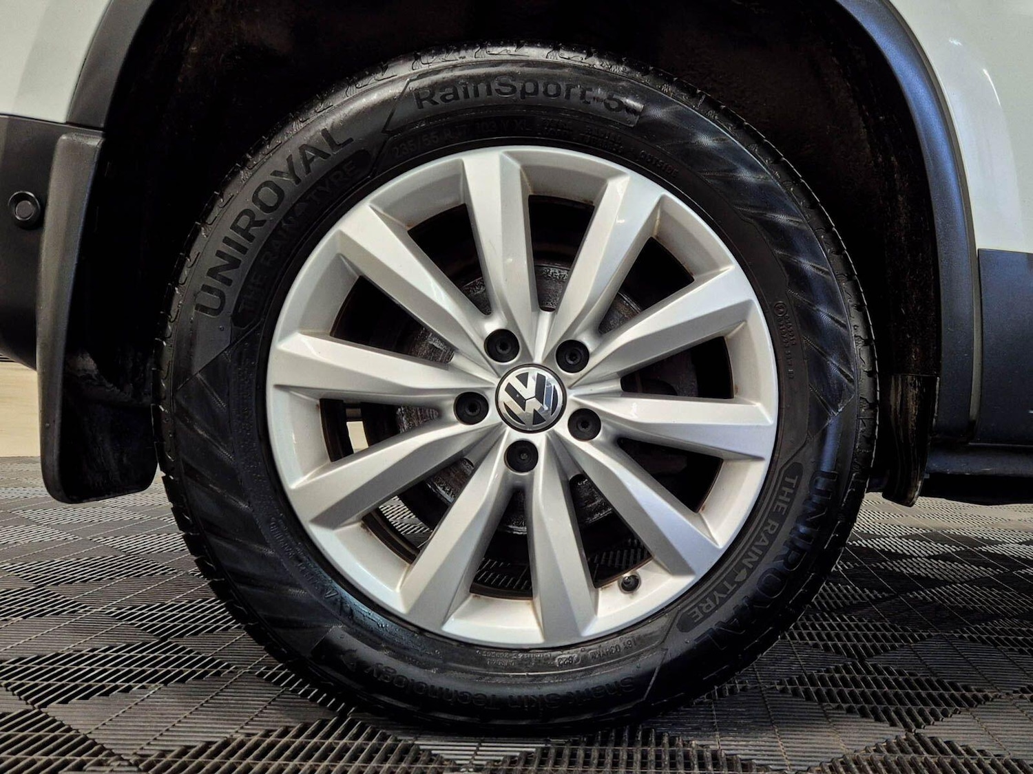 Used Volkswagen Tiguan for sale - 78136156: Photo 27