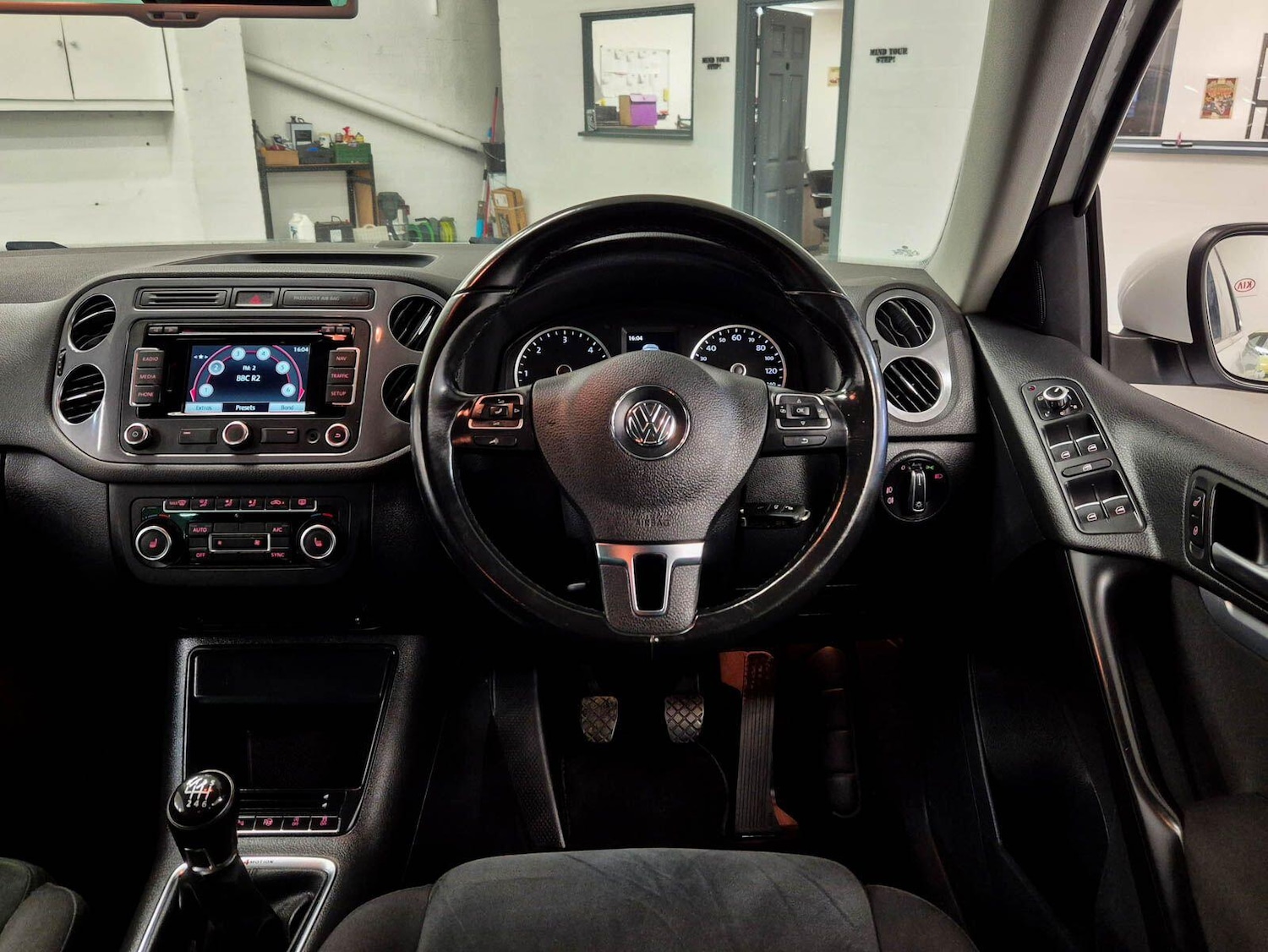 Used Volkswagen Tiguan for sale - 78136156: Photo 35