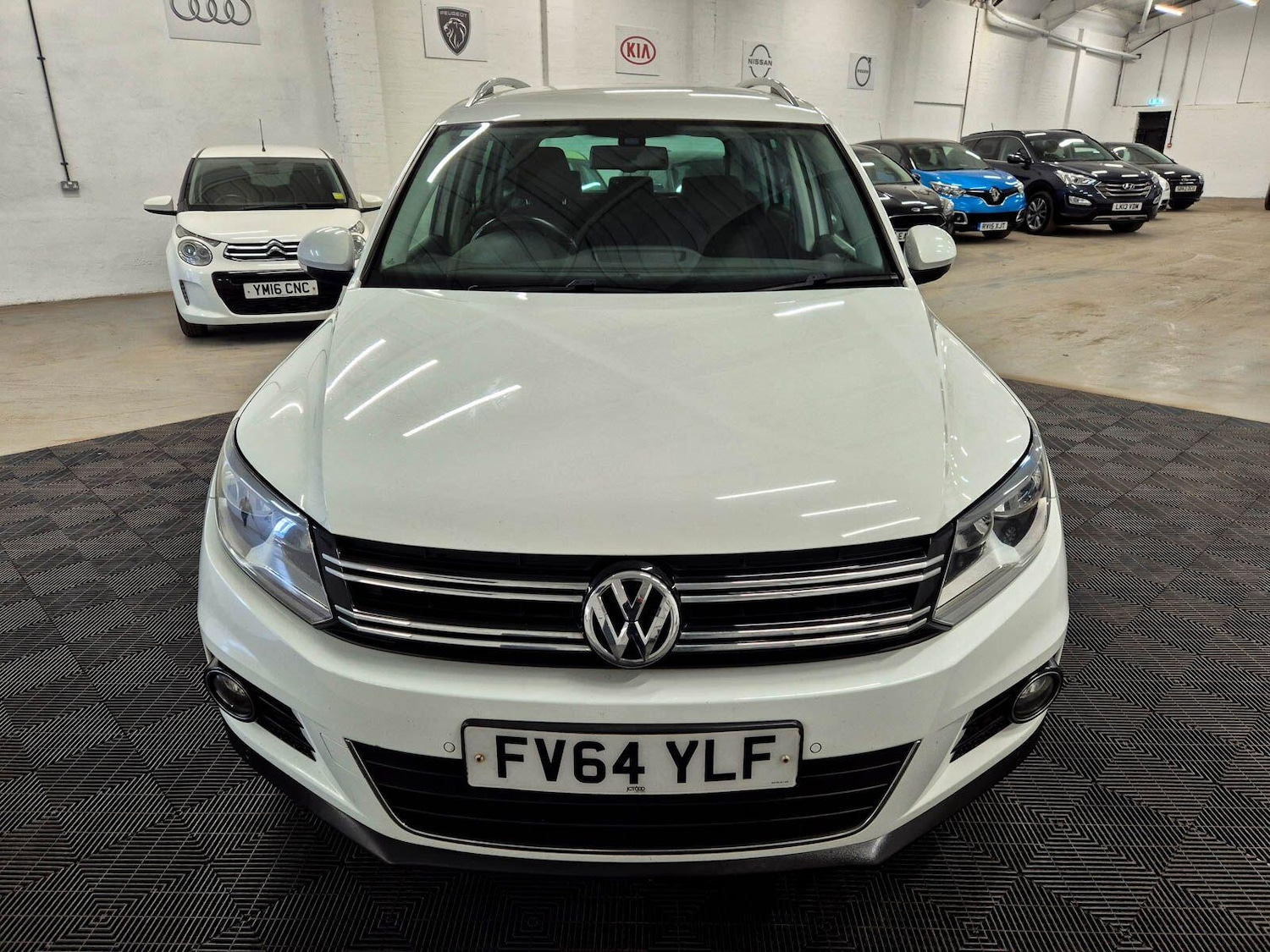 Used Volkswagen Tiguan for sale - 78136156: Photo 5