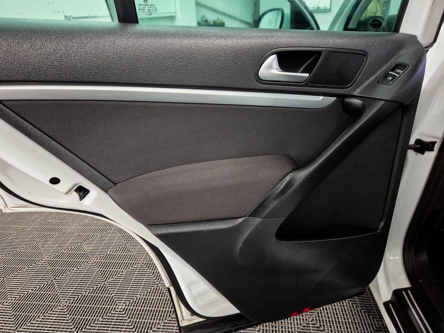 Used Volkswagen Tiguan for sale - 78136156: Photo 55