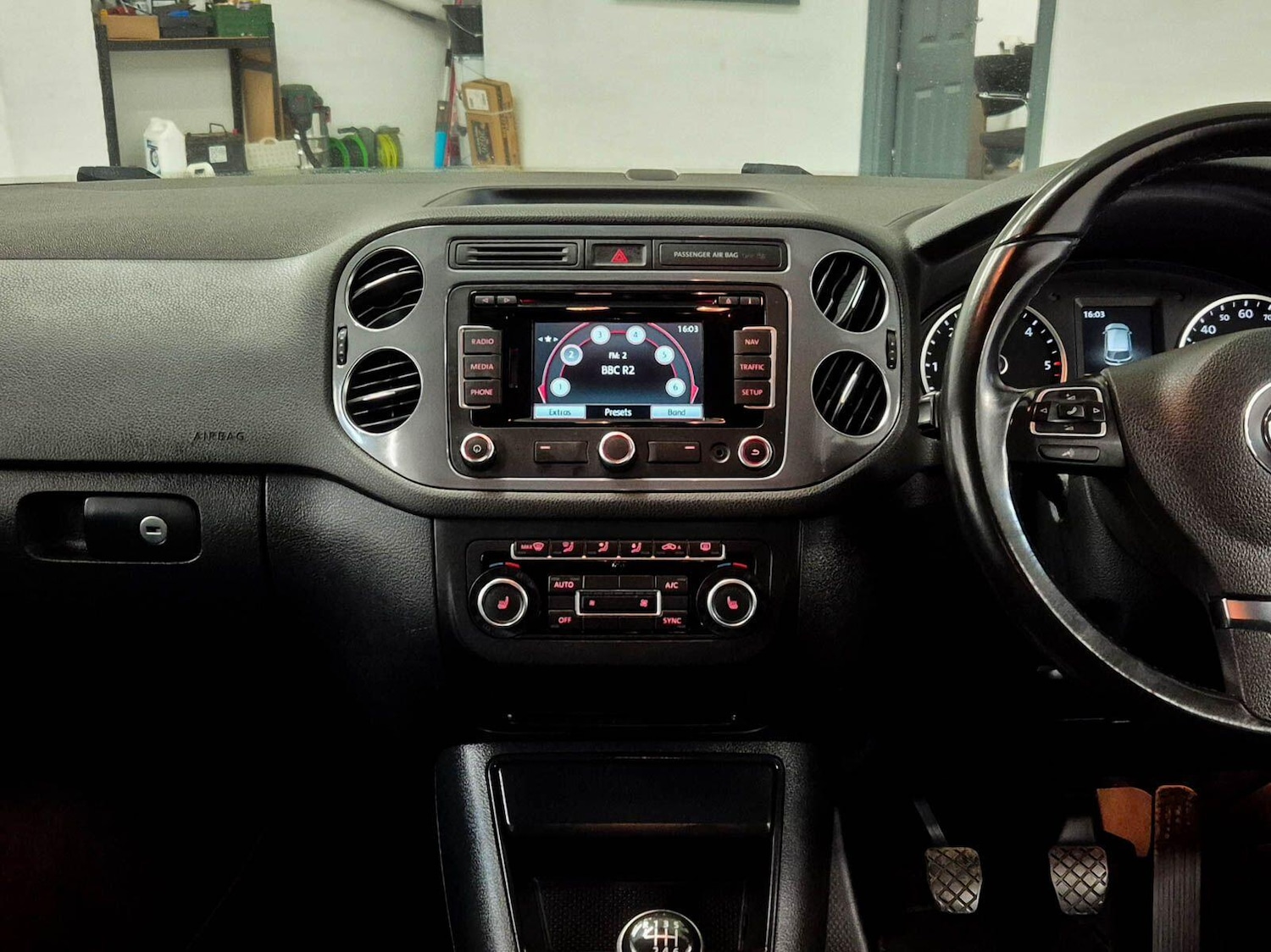 Used Volkswagen Tiguan for sale - 78136156: Photo 68