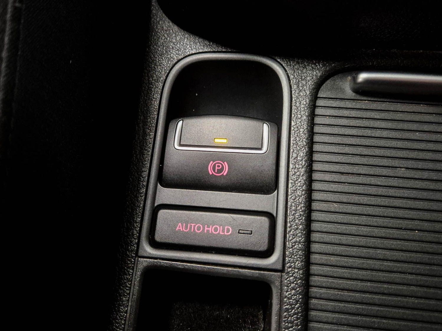 Used Volkswagen Tiguan for sale - 78136156: Photo 79