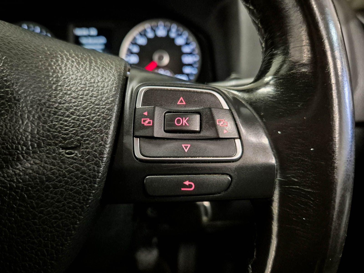 Used Volkswagen Tiguan for sale - 78136156: Photo 84