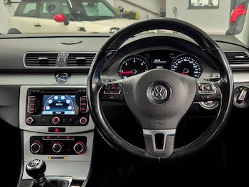 Used Volkswagen Passat 2012 for sale - 78562044: Photo
