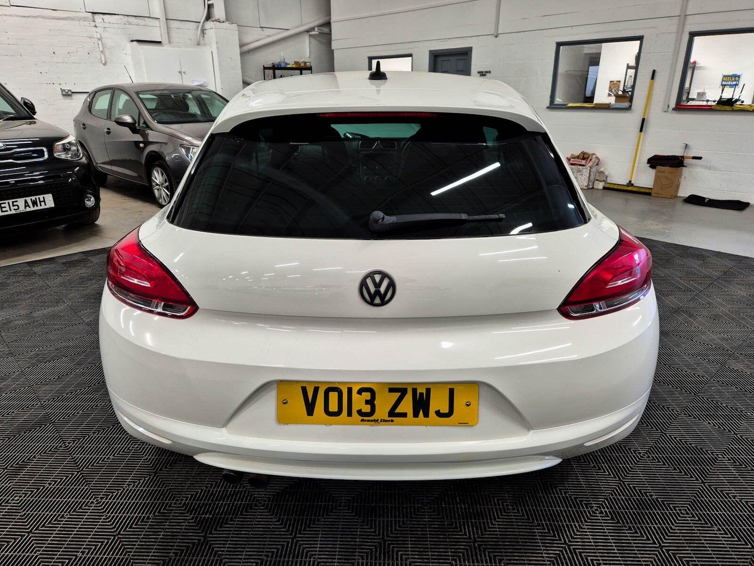 Used Volkswagen Scirocco 2013 for sale - 77839579: Photo 6