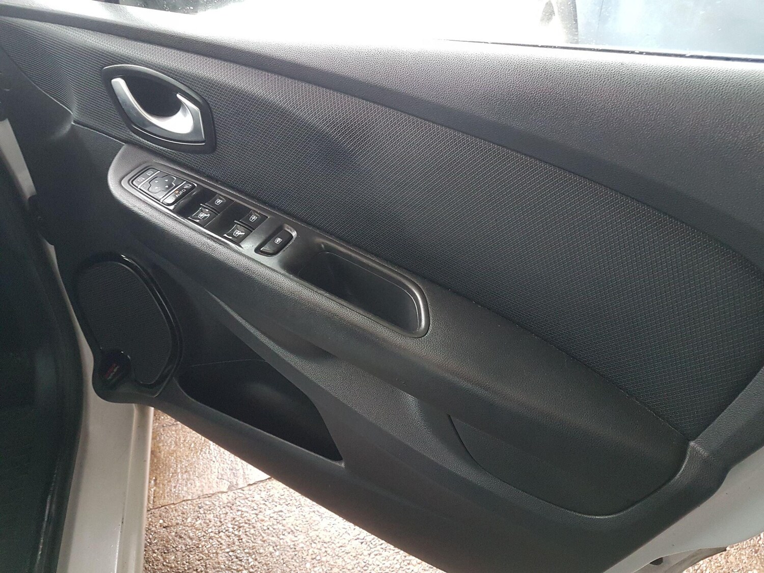 Used Peugeot 2008 2017 for sale - 76539106: Photo 23