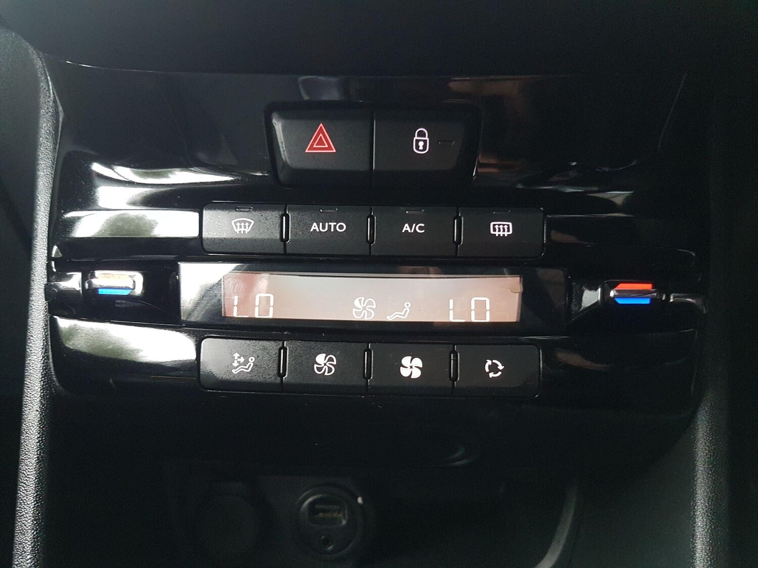 Used Peugeot 2008 2017 for sale - 76539106: Photo 26