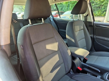 Used Volkswagen Golf 2011 for sale - 75687788: Photo