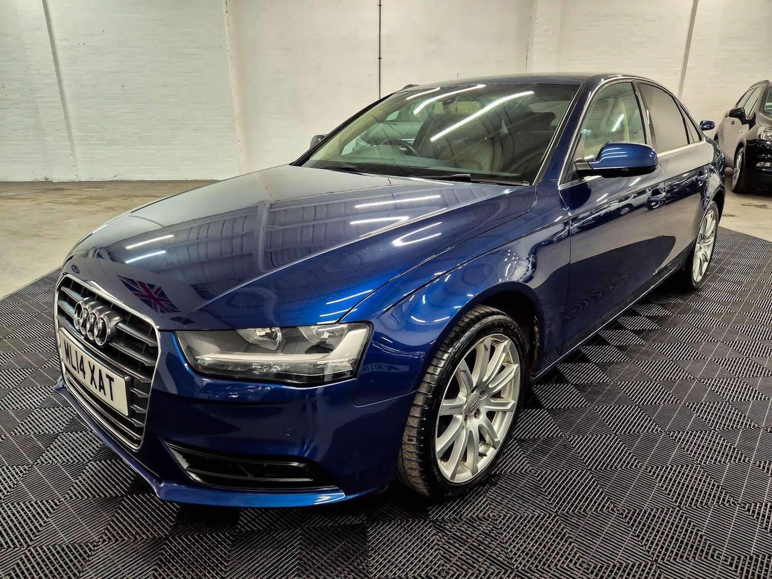Used Audi A4 2014 for sale - 77478862: Photo 3