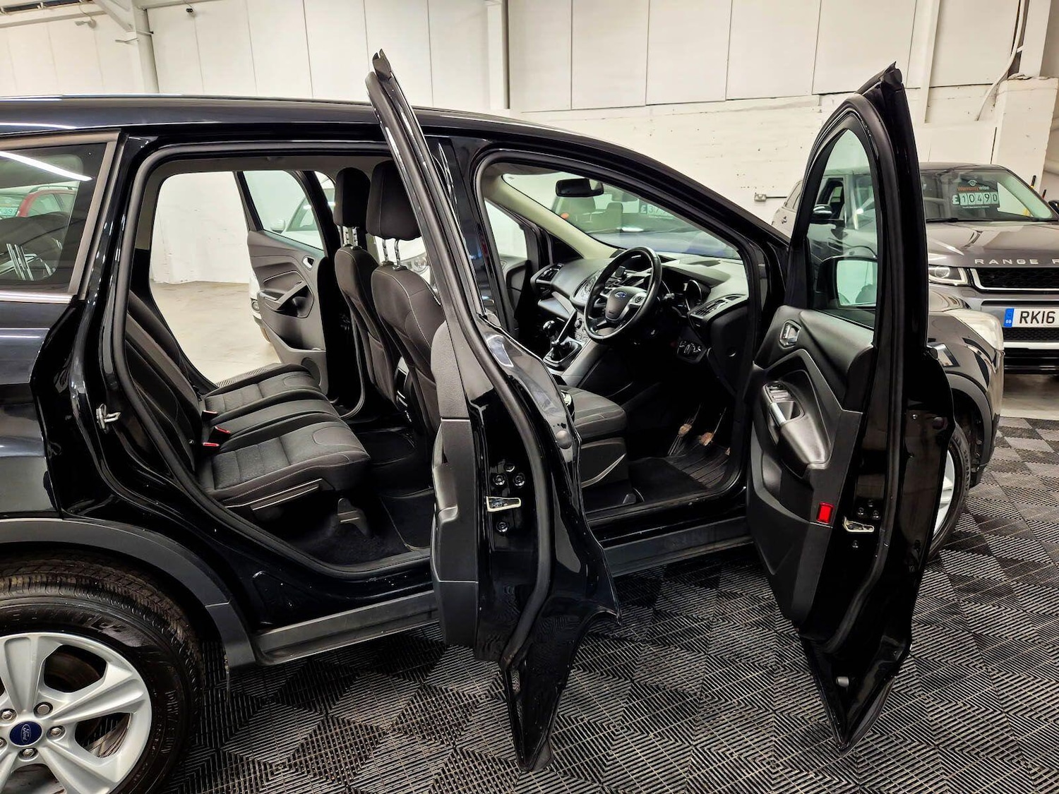 Used Ford Kuga 2015 for sale - 77411403: Photo 29