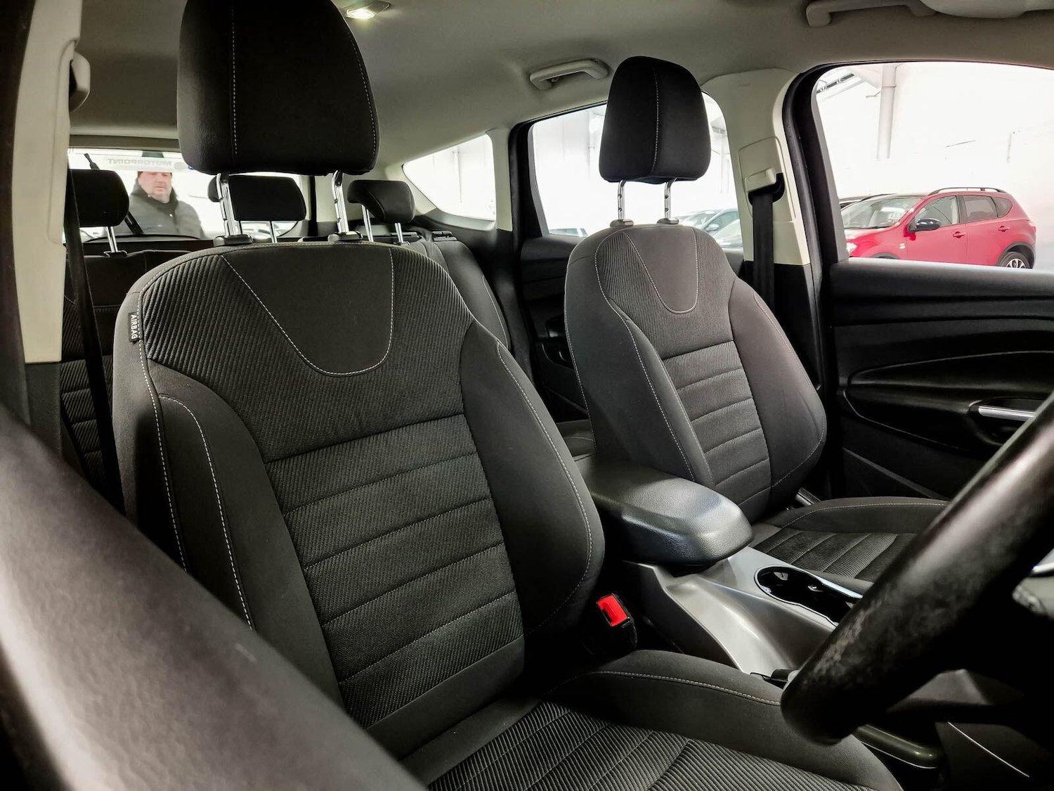 Used Ford Kuga 2015 for sale - 77411403: Photo 3