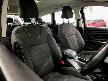 Used Ford Kuga 2015 for sale - 77411403: Photo