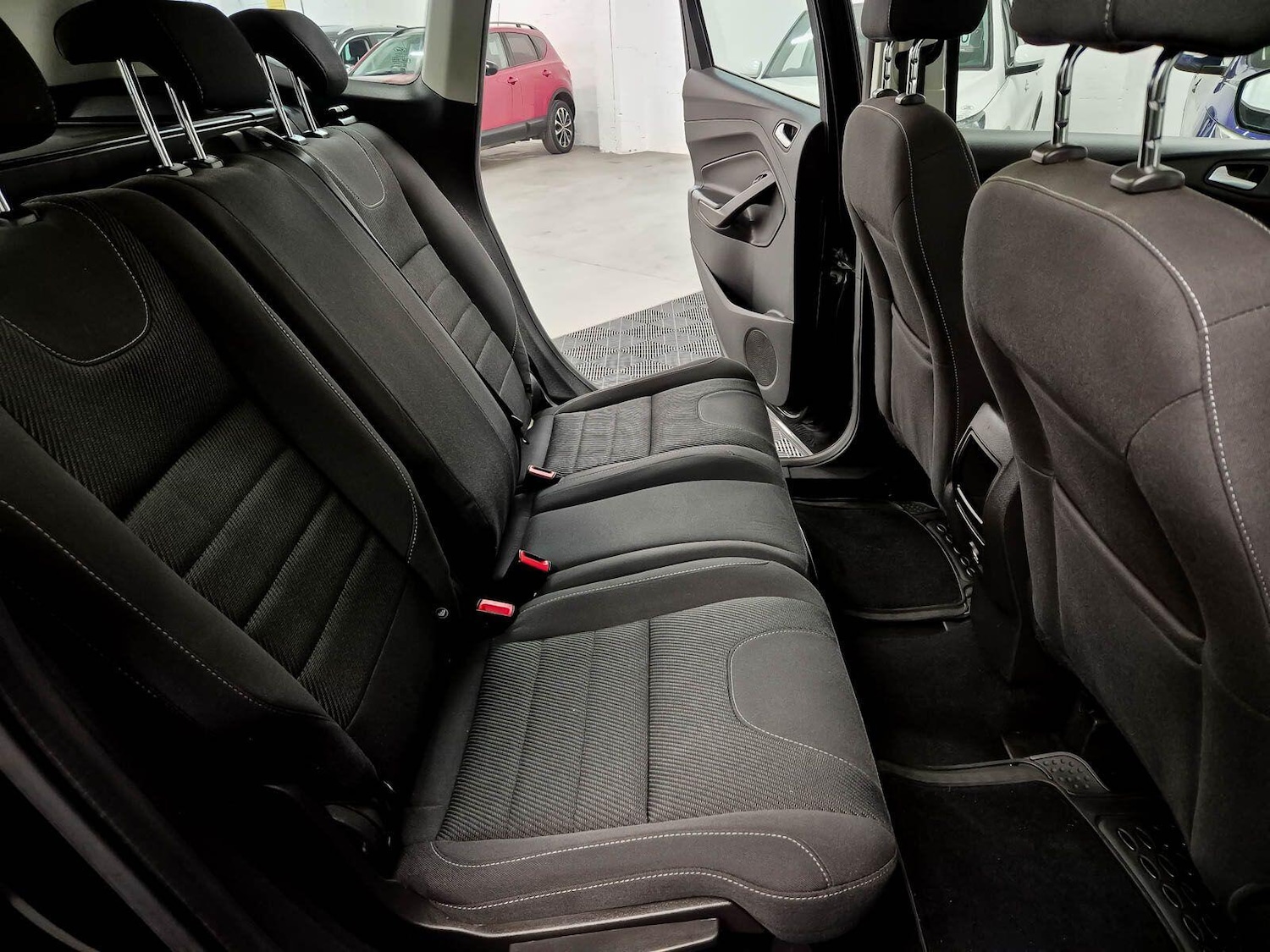 Used Ford Kuga 2015 for sale - 77411403: Photo 47