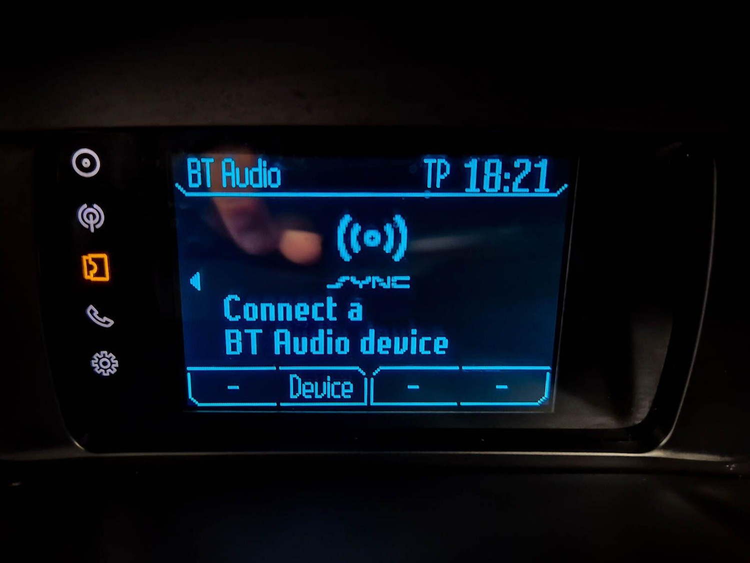 Used Ford Kuga 2015 for sale - 77411403: Photo 76