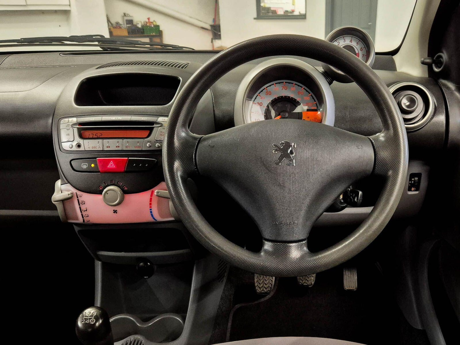 Used Peugeot 107 for sale - 78141372: Photo 2