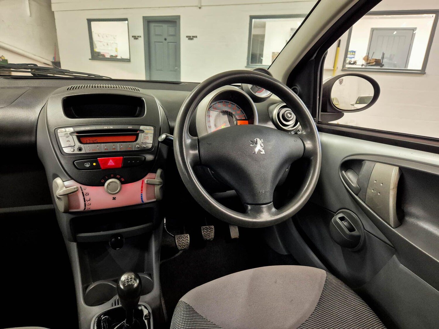 Used Peugeot 107 for sale - 78141372: Photo 42