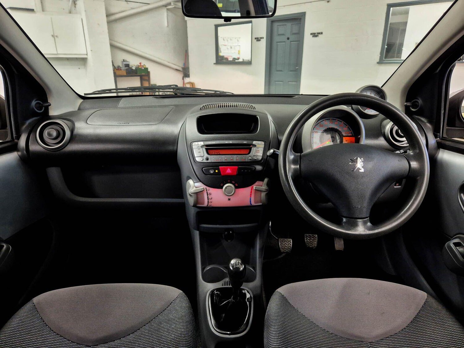 Used Peugeot 107 for sale - 78141372: Photo 43