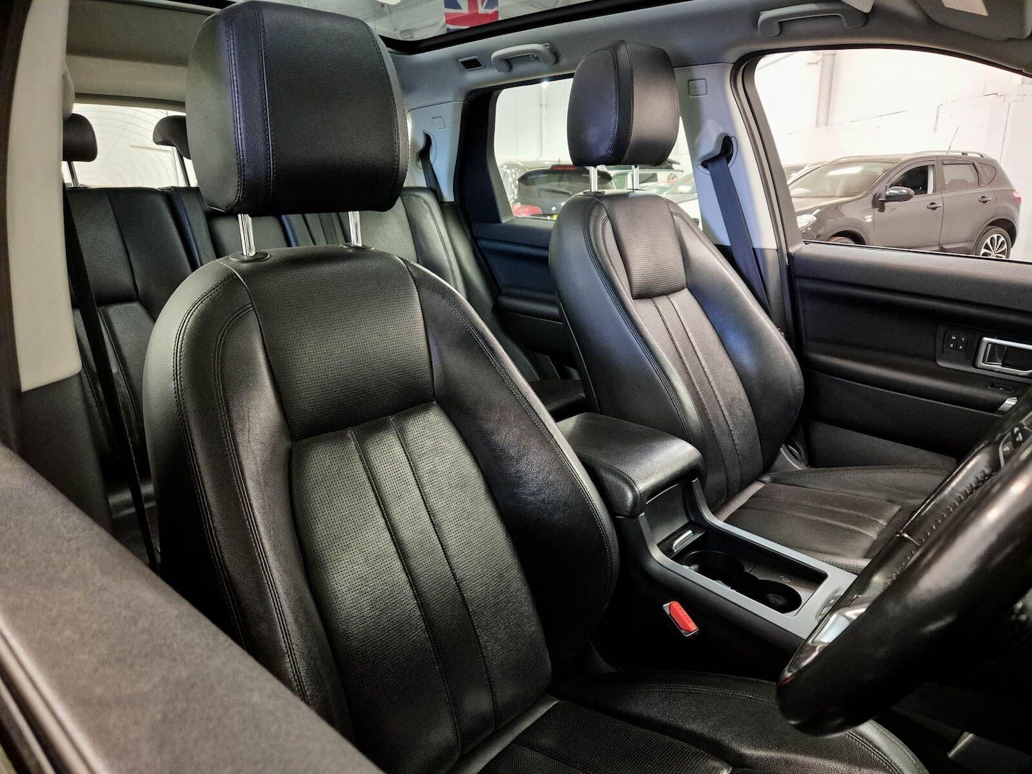 Used Land Rover Discovery Sport for sale - 78215153: Photo 3