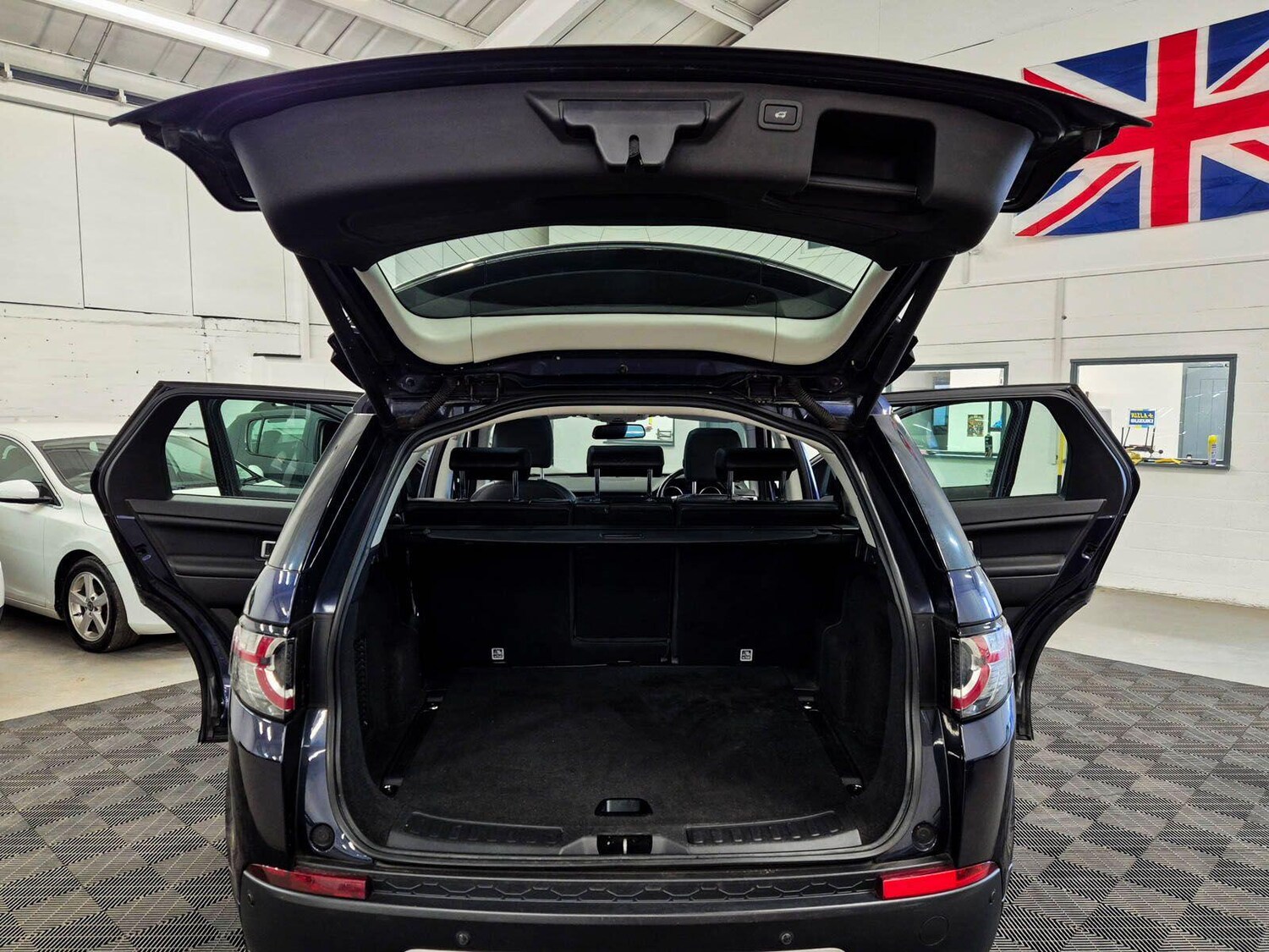 Used Land Rover Discovery Sport for sale - 78215153: Photo 79