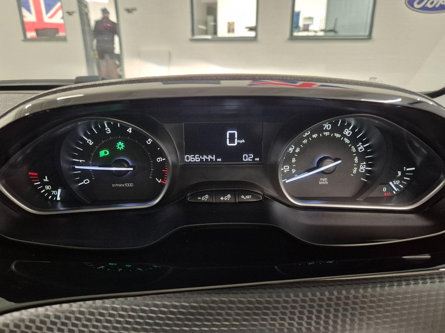 Used Peugeot 208 2016 for sale - 77424704: Photo 25