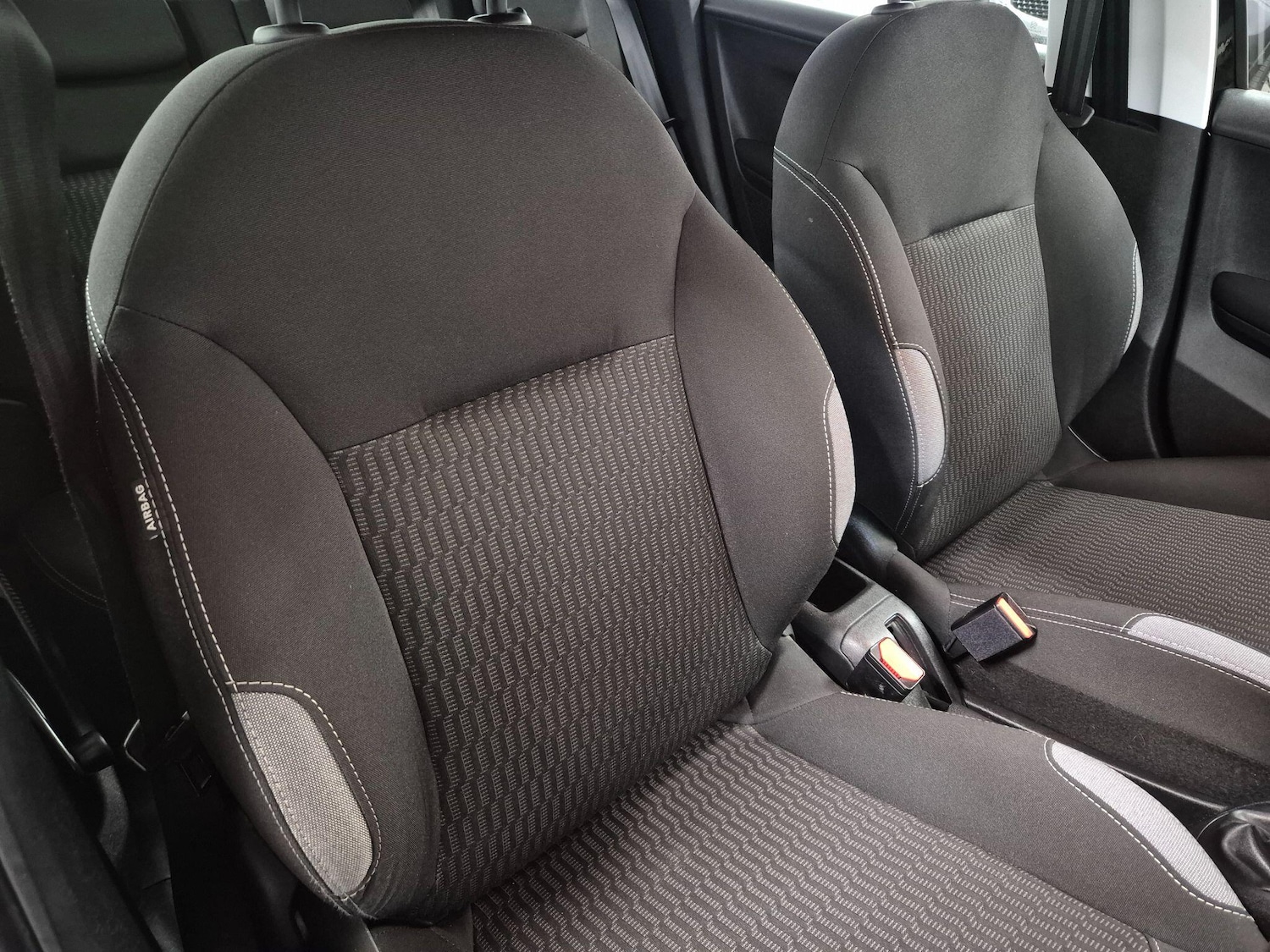 Used Peugeot 208 2016 for sale - 77424704: Photo 29