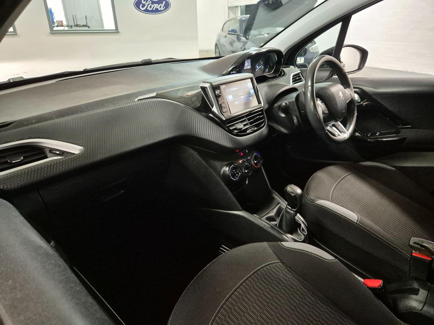 Used Peugeot 208 2016 for sale - 77424704: Photo 48