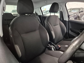 Used Peugeot 208 2016 for sale - 77424704: Photo