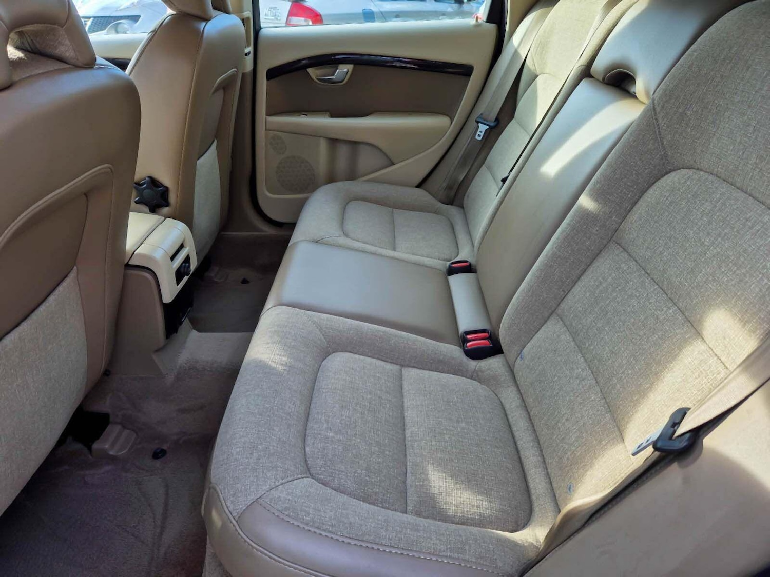Used Volvo XC70 2009 for sale - 76095147: Photo 39