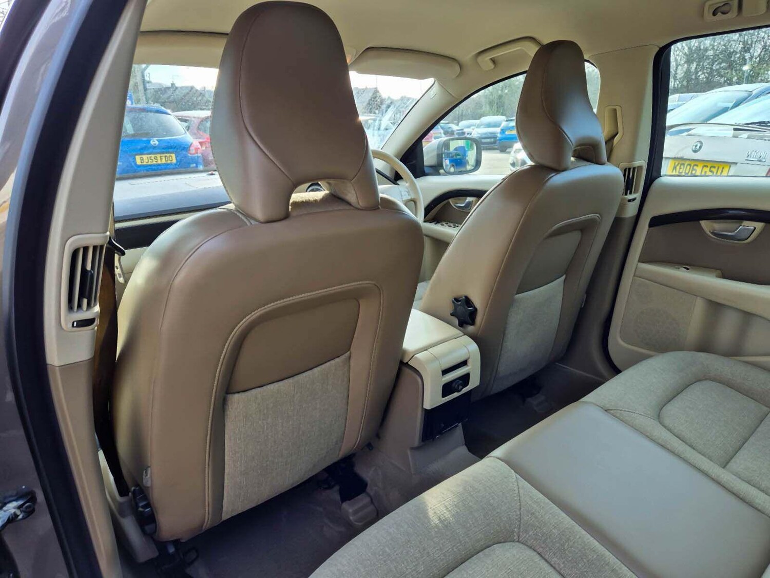 Used Volvo XC70 2009 for sale - 76095147: Photo 40