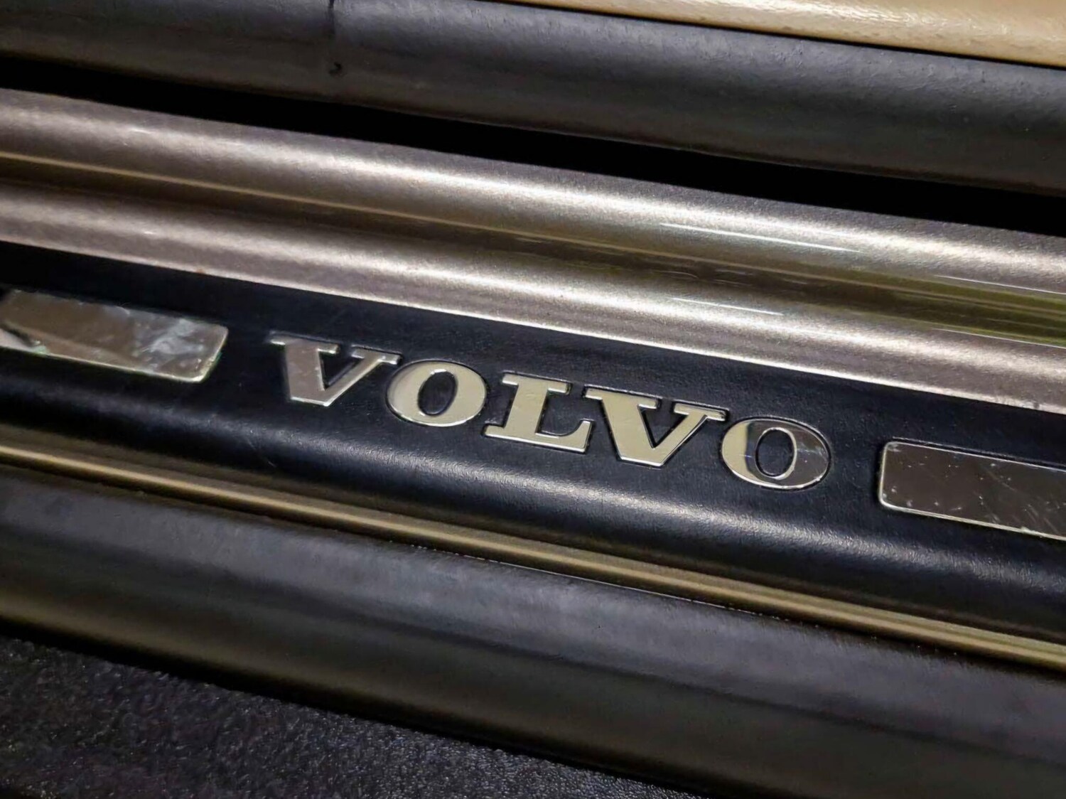 Used Volvo XC70 2009 for sale - 76095147: Photo 44