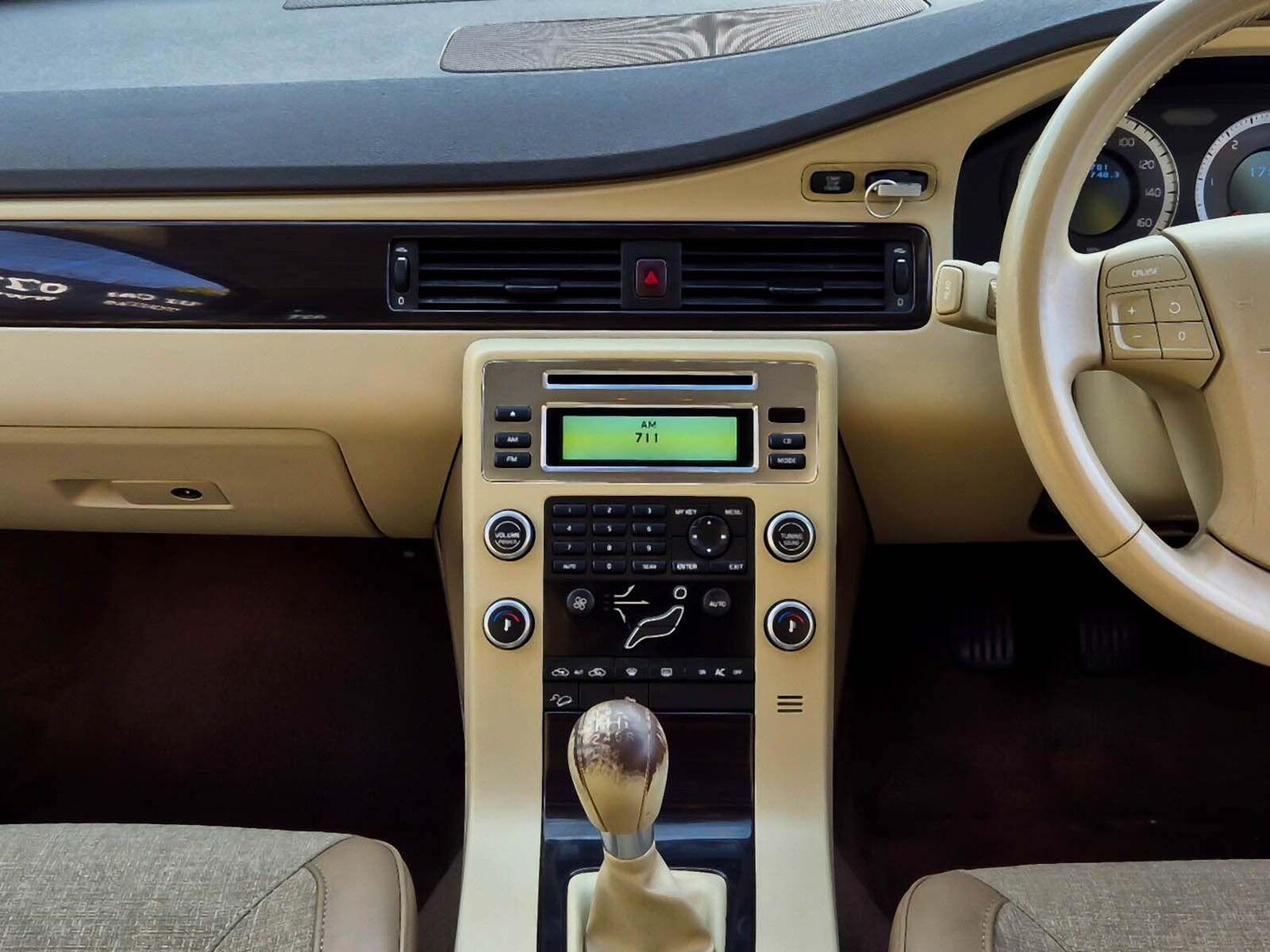 Used Volvo XC70 2009 for sale - 76095147: Photo 50