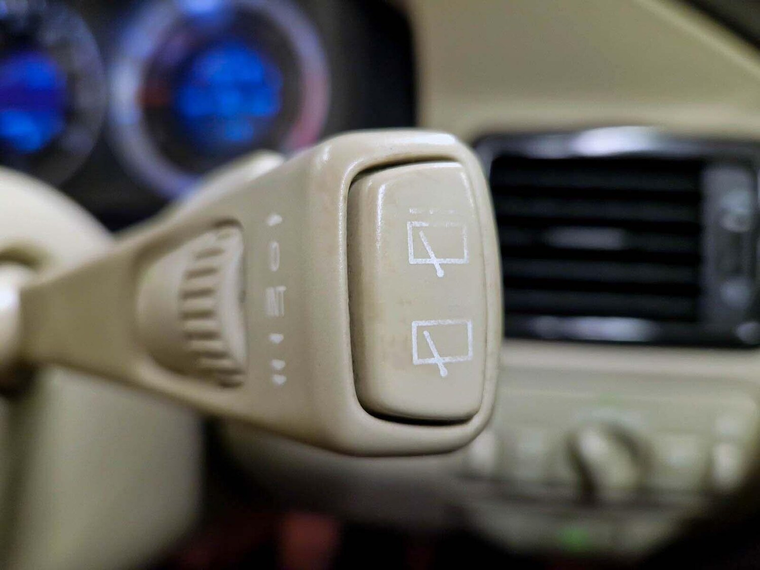 Used Volvo XC70 2009 for sale - 76095147: Photo 61