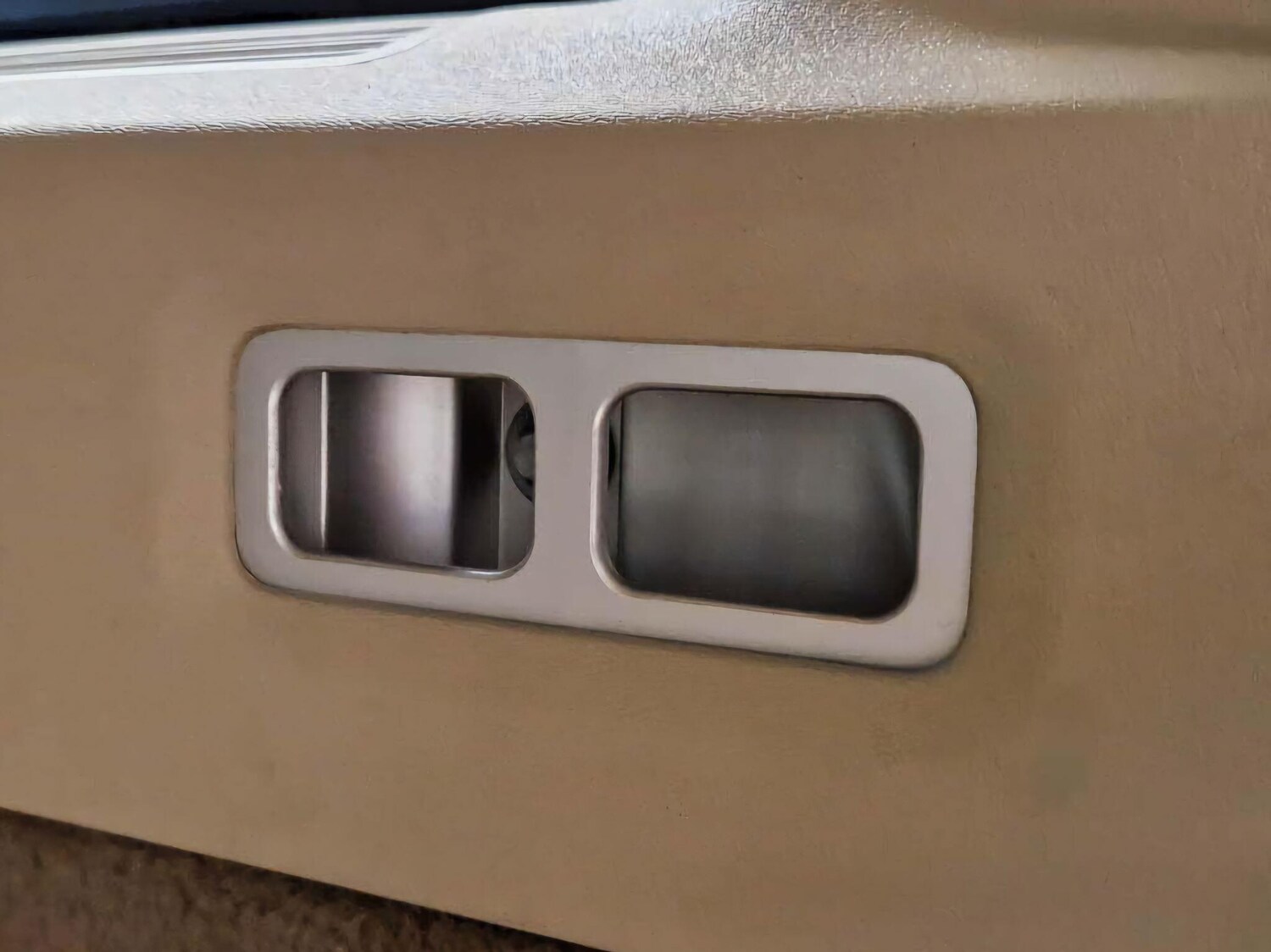 Used Volvo XC70 2009 for sale - 76095147: Photo 68