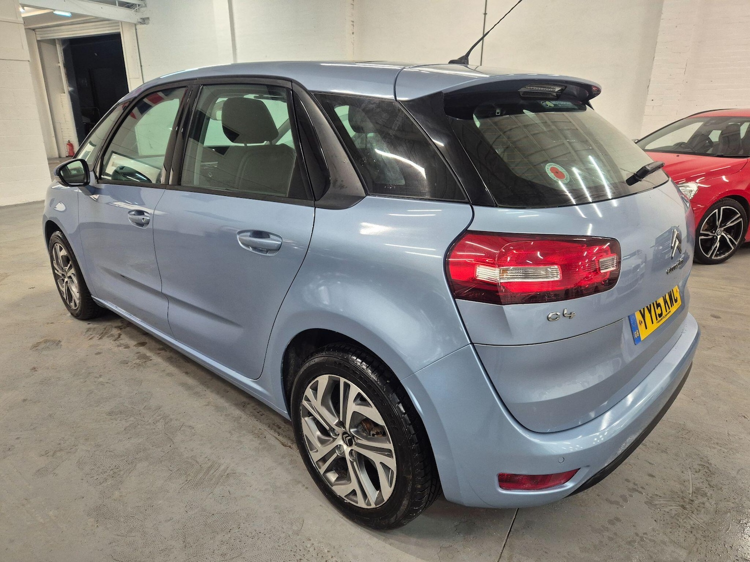 Used Citroen C4 Picasso 2015 for sale - 76855991: Photo 5