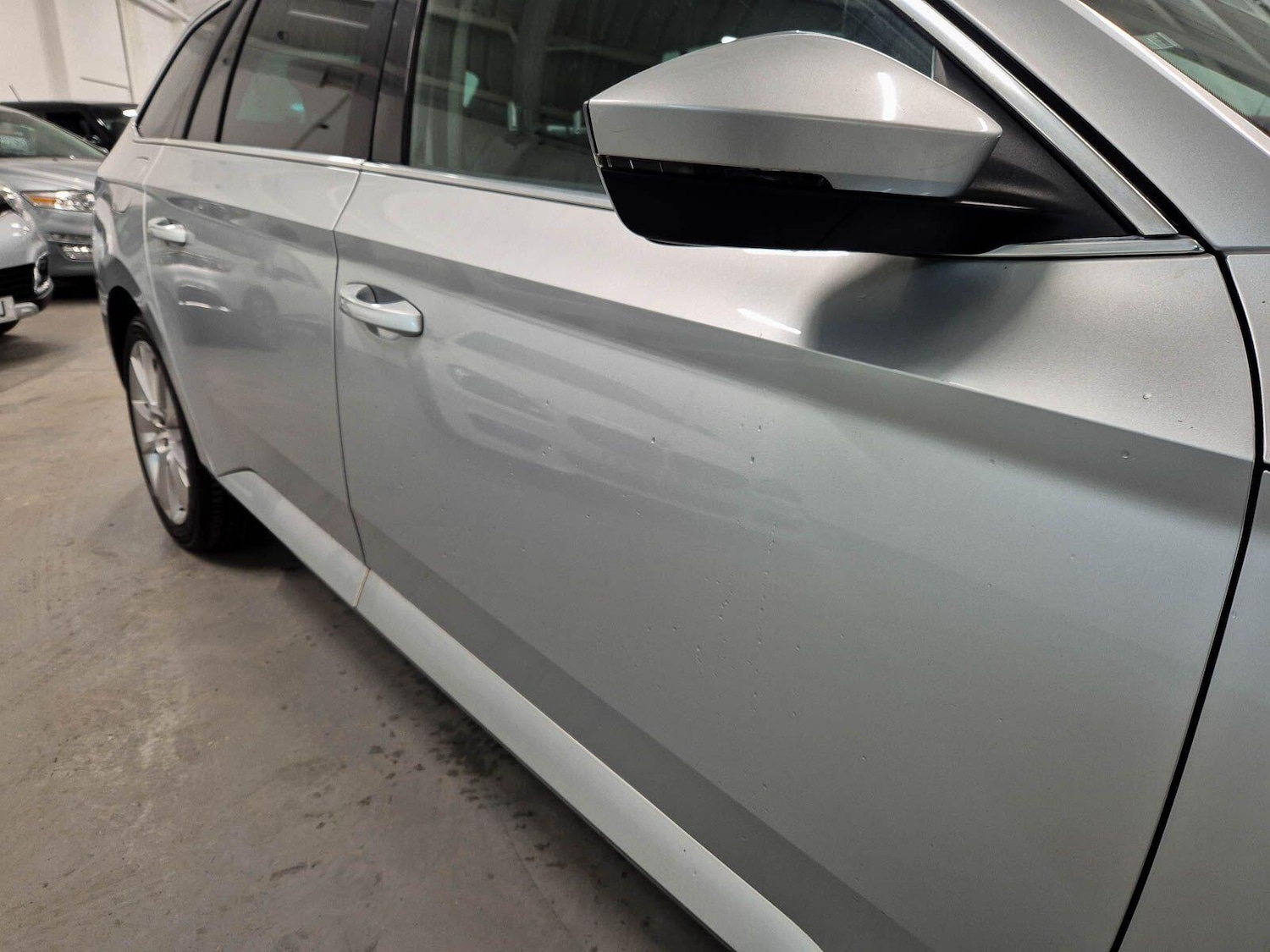 Used Skoda Superb 2015 for sale - 77040949: Photo 10