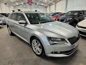 Used Skoda Superb 2015 for sale - 77040949: Photo