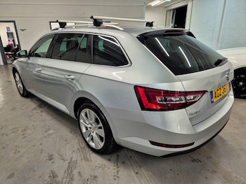 Used Skoda Superb 2015 for sale - 77040949: Photo