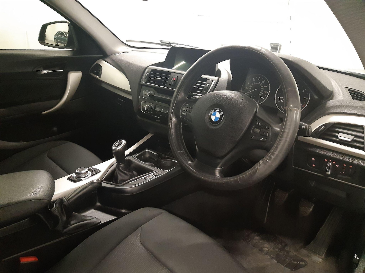 Used BMW 1 Series 2015 for sale - 76619905: Photo 2