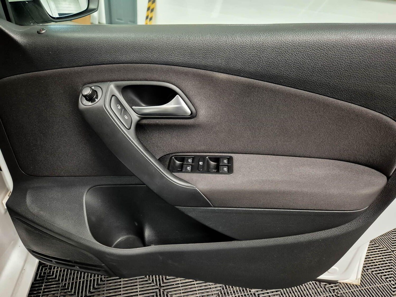 Used Volkswagen Polo for sale - 77549719: Photo 40