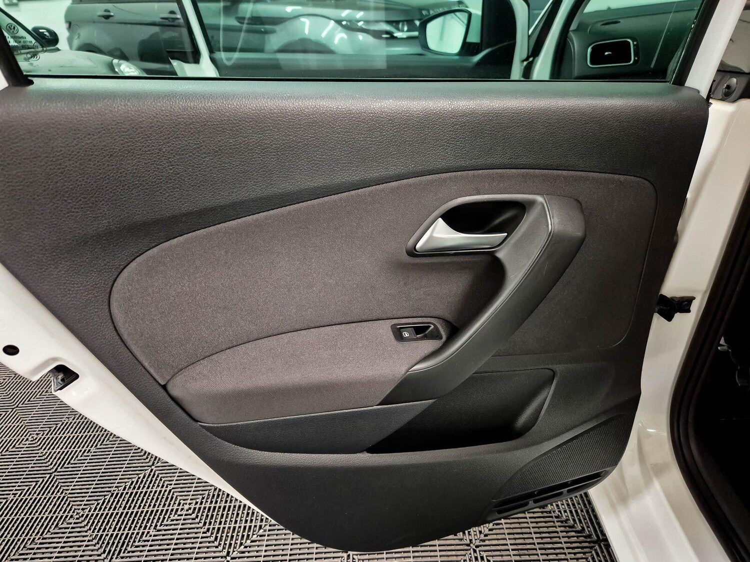 Used Volkswagen Polo for sale - 77549719: Photo 51