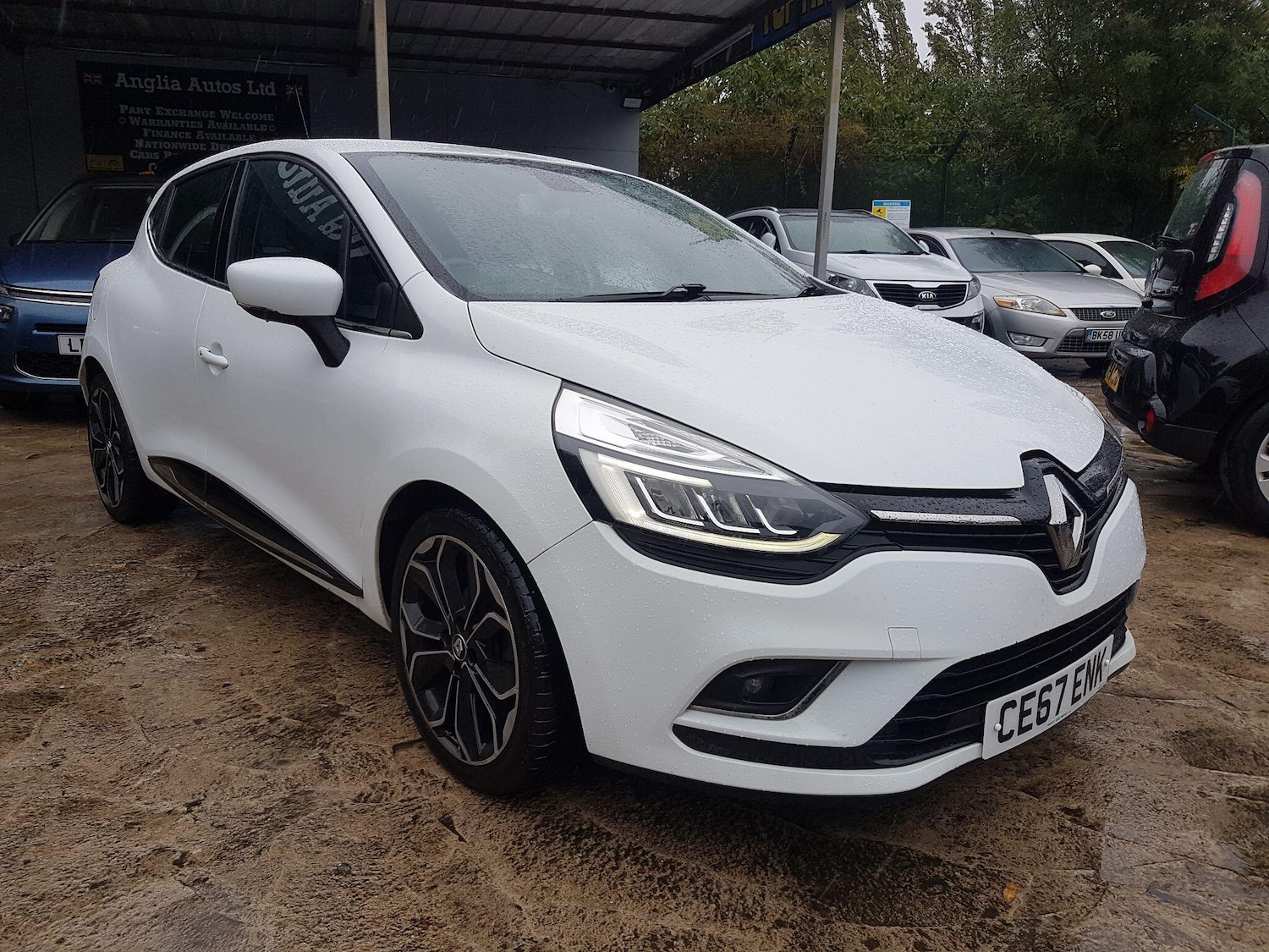 Used Renault Clio 2017 for sale - 76166931: Photo 1