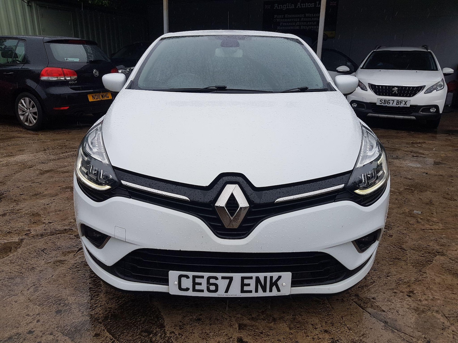 Used Renault Clio 2017 for sale - 76166931: Photo 2
