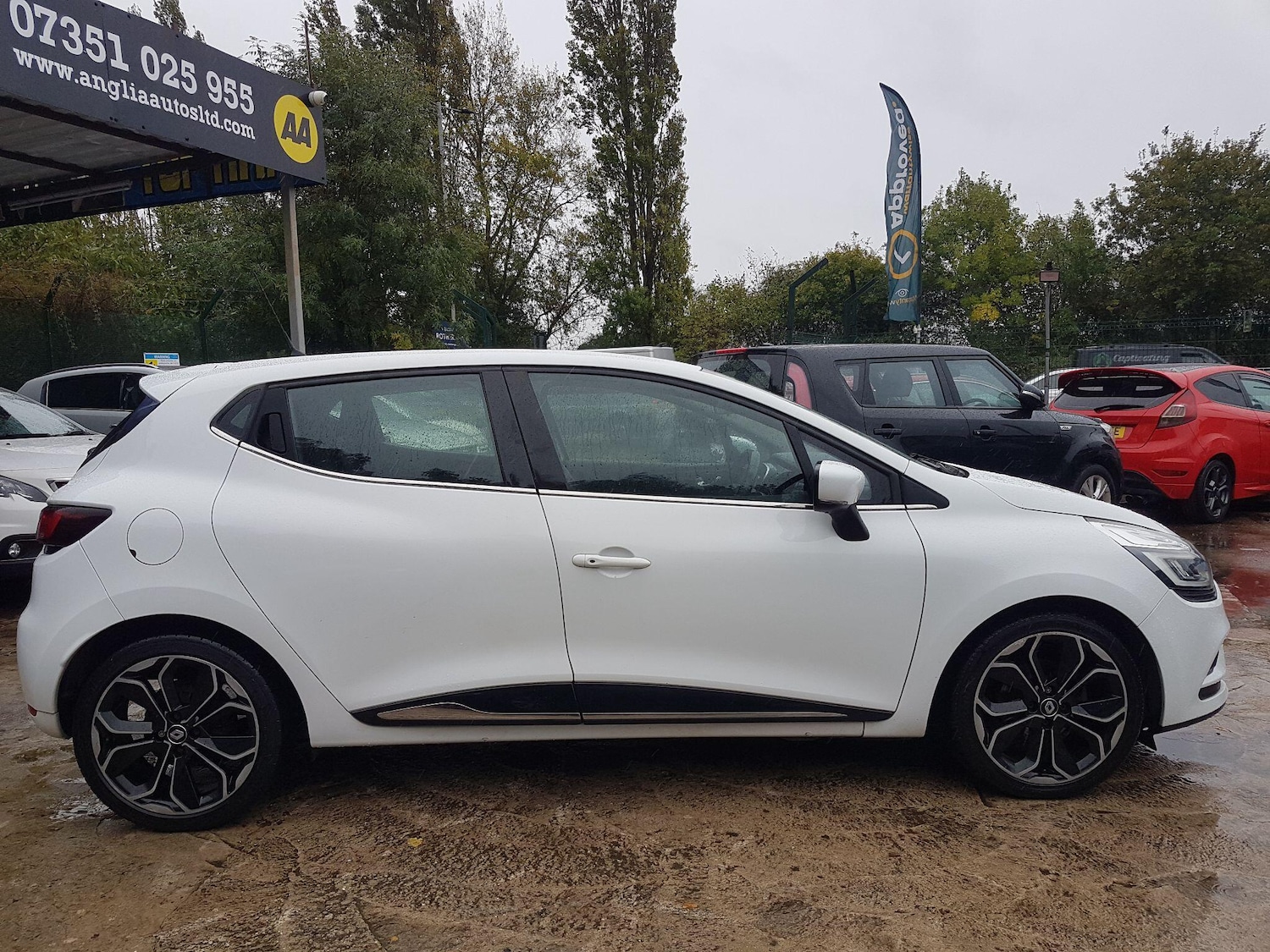 Used Renault Clio 2017 for sale - 76166931: Photo 9