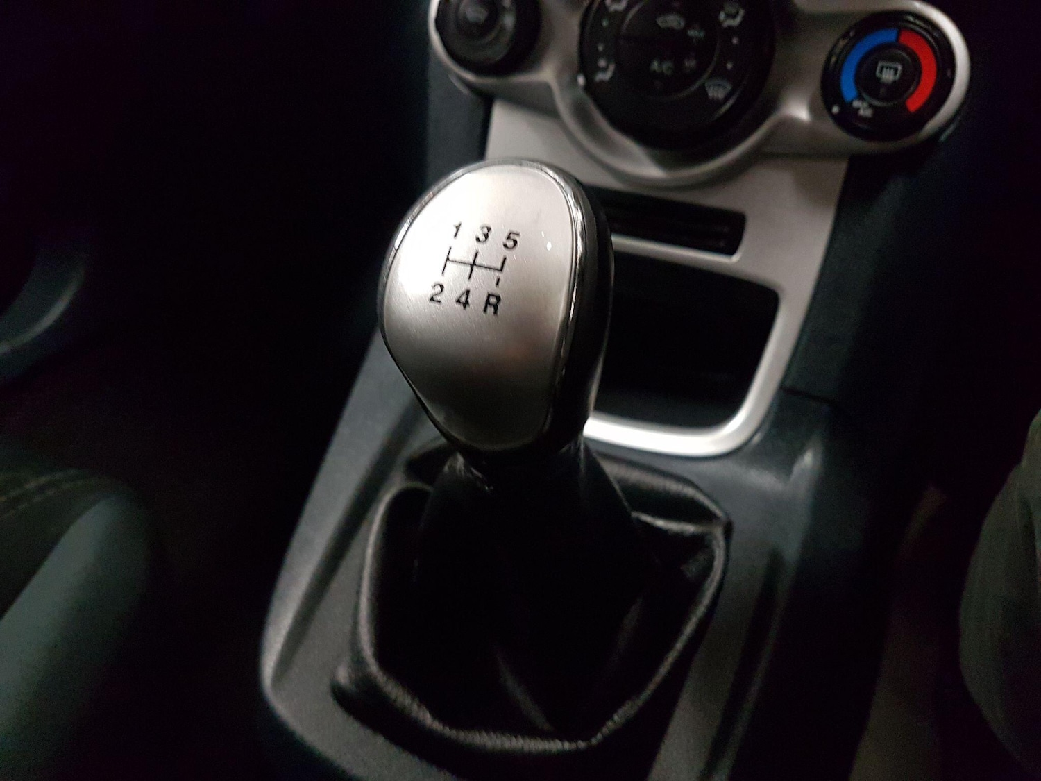 Used Ford Fiesta 2012 for sale - 76484525: Photo 12